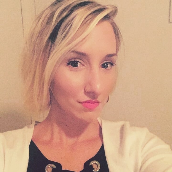 Meet your Posher, Krystal - Picture 1 of 1